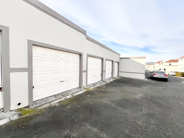 To Let 2 Bedroom Property for Rent in Vredekloof Western Cape